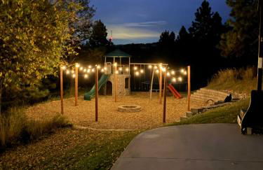 Black Hills Getaway with Hot Tub & Game Room for 18 - Foto 54