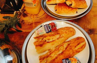 Duplex Safari jusqu'à 4 personnes, Spa, cinéma et lit sous les arbres, day use, 10 min centre - Foto 2