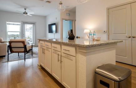 Landing Stunning 1BD Clubhouse Pool - Foto 17