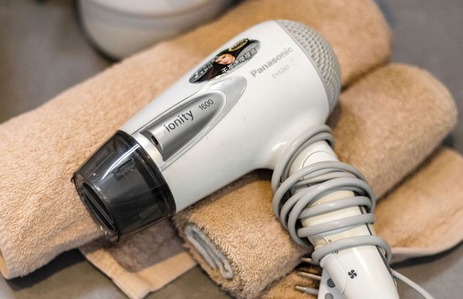 Charming Home - Photo 34