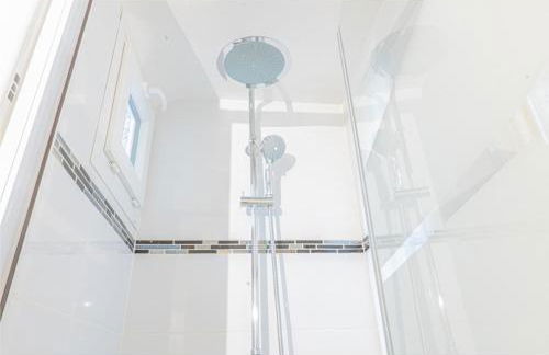 Le Cocon de la Cathédrale - Hypercentre Evreux - Jungle Chic - Vue sur l'Iton et Cathédrale - Foto 23