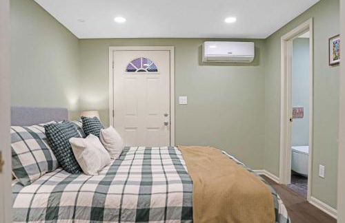 2 Blocks from the US Capitol - Photo 19