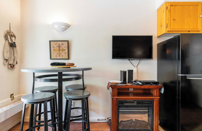 Viking Lodge 319 by Avantstay Great Ski Access, Walk to Town Park & Downtown - Foto 6