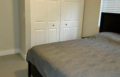 Close to everything! Perfect basecamp for WPB - Foto 8