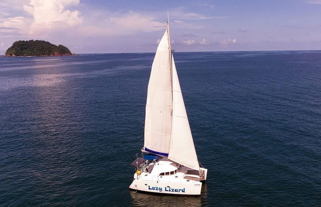 Hotel room-style ocean-view unit in Flamingo with pool - Photo 22