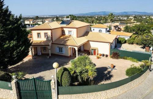 Casa Bella Vista - Fantastic spacious villa with beautiful views views of the Algarvian mountains, Monchique - Foto 43