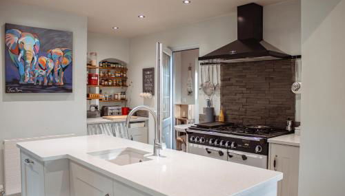 Spacious 5-Bed Detached Home in Charming Tadcaster - Foto 1