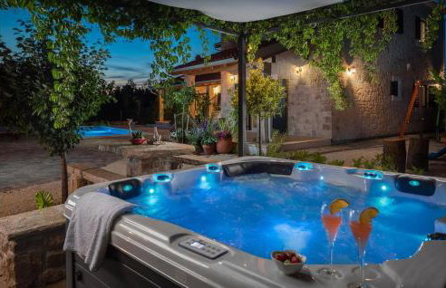 Nice Home In Drnis With Sauna - Foto 15