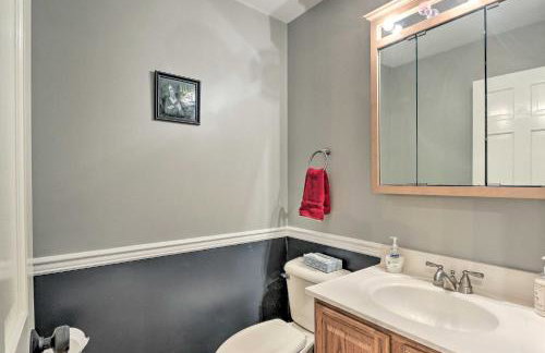 Charles Town Home with Private Pool and Hot Tub - Foto 32