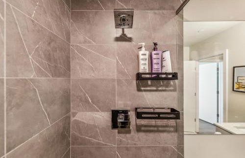 Travelers Dream, Walk to Space Needle, Firepit, cornhole - Foto 40