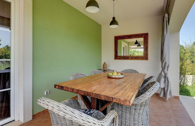 Detached Villa With Swimming Pool in the East of Istria Near the Sea - Foto 28