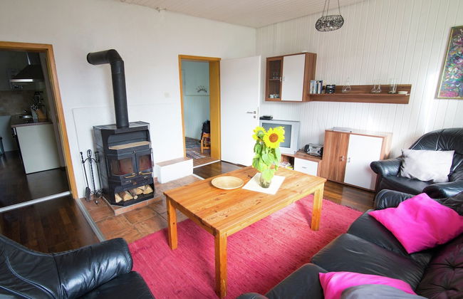 Geraumiges Ferienhaus in Hessen mit Garten - Foto 13