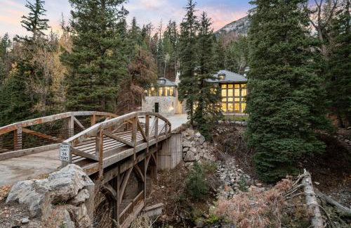 Pont de Rêves: Luxe Sundance Riverfront Chateau - Foto 2