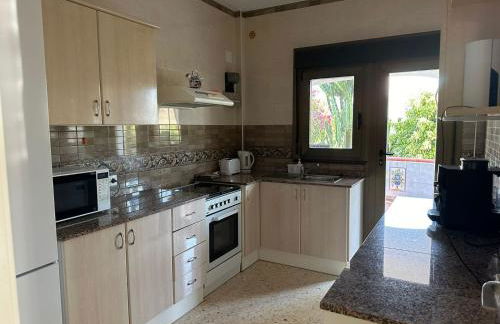 Chalet Los Almendros con piscina privada - Photo 25