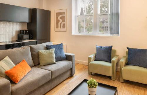 Modern 3 beds APT, 2 Baths, Free Parking - Foto 1