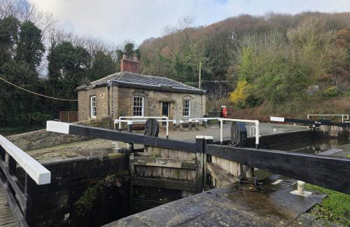 Lock Keepers Cottage at Salterhebble - Foto 22