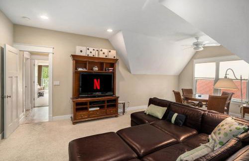 Lake Effect 3BR Home Steps to Everything 27 - Foto 49