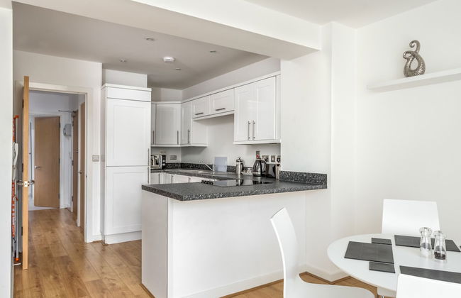 Luxury 2 Bed Apartment - Foto 6