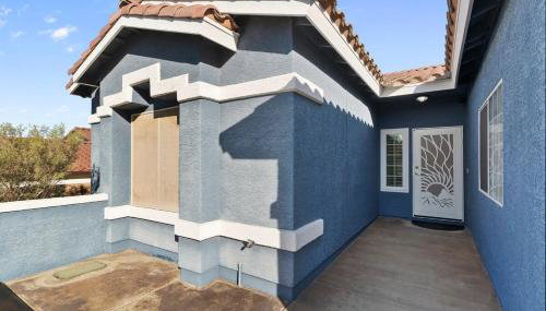 Bold Blue Retreat in Henderson - Foto 3