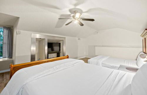 Salty Heated Pool Escape - Nearby Beach - Photo 72