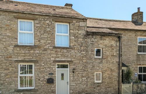 Spring Cottage - Photo 1