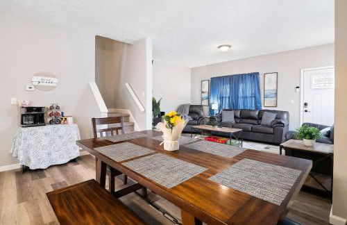 Large Remodeled 4 Bedroom Only 7 Minutes to Downtown - Foto 10