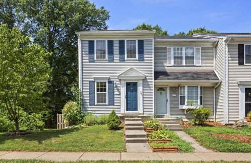 End Unit Townhome with in No VA, 40 Mins to DC, Pets OK - Foto 20