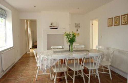 Gorgeous Cottage by the sea sleeps 10 5 bed 4 bath - Foto 16