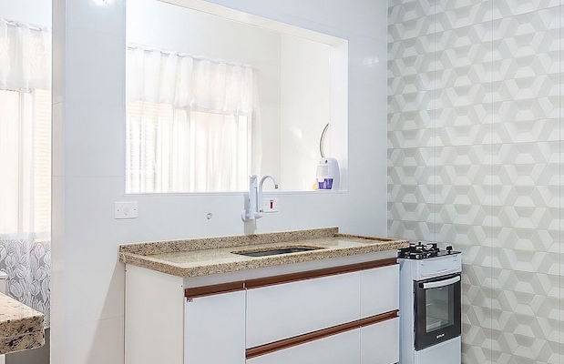 Charmoso Apto com piscina no Caiçara - Foto 9