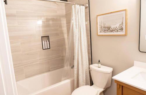 Springmill Escape in Westfield (2 King Beds) - Foto 6