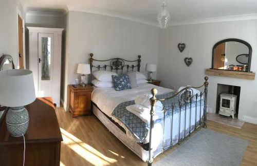 Amazing Cottage & detached Annex sleeps 8, Extra Deep Hot tub, Super Fast wifi, New for 2024 is the addition of Wood Fired Sauna - Foto 17