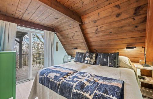 A-Frame with VIEWS - Walk to Downtown and Park - Pets OK - Foto 13