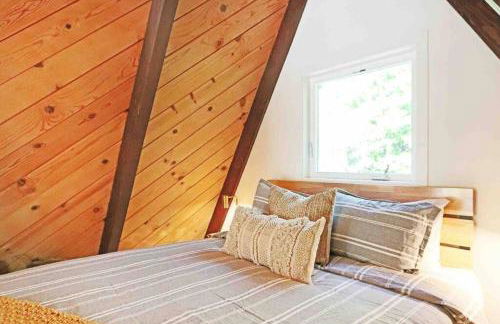 Mid Century Modern Cabin - The Tahoe A-Frame - Foto 8