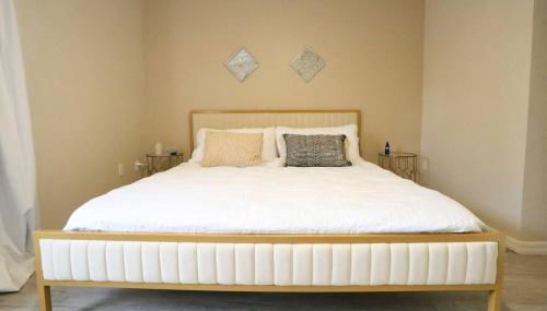 Stylish Sanctuary King Beds Upscale Condo - Foto 5