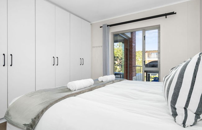 Mayfair Luxury 212 - Photo 19