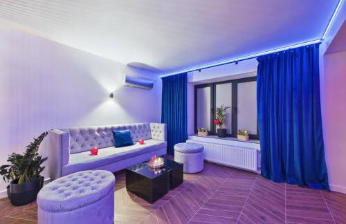 Jacuzzi LoveAparts Marki Romantic Getaway - Photo 26