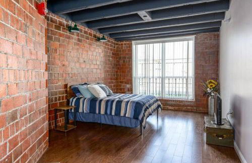 Unique and Charming Downtown Apt - Foto 20