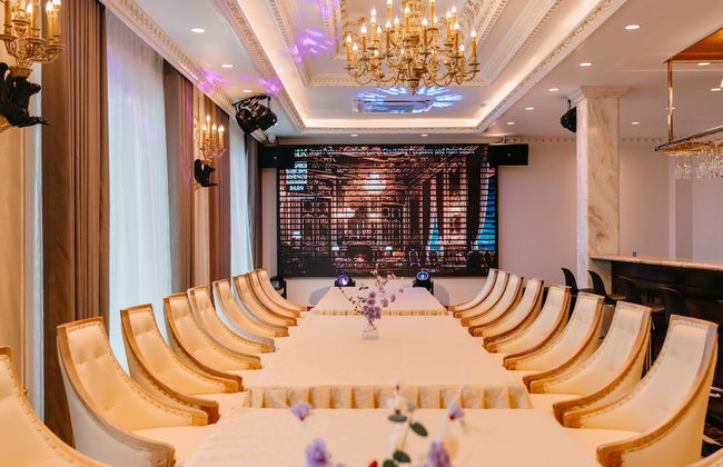 Diamond Hotel - Photo 33