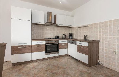 Nice Home In Cista Velika With Wifi - Photo 17