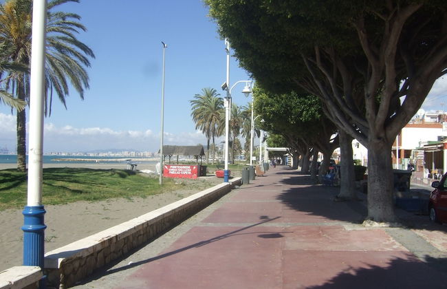 Beachfront House - Photo 31