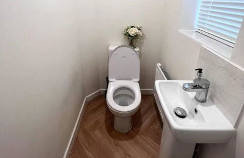 3-Bed House Sleeps 5 Free Parking - Foto 6