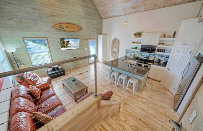 Shared Pool w/ Bay Views, Boat Dock Fishing Big Slough by Avantstay - Foto 14