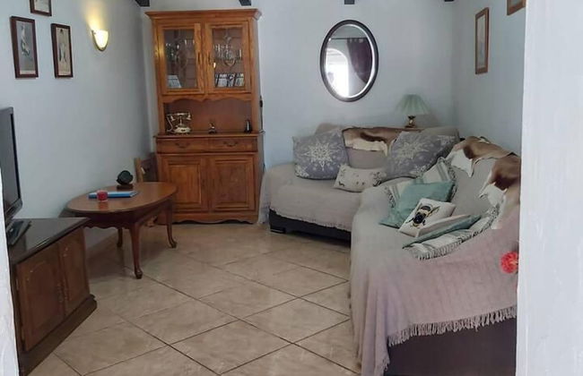 2-bed Villa Sleeps 5 - Private Pool & Free Parking - Foto 5