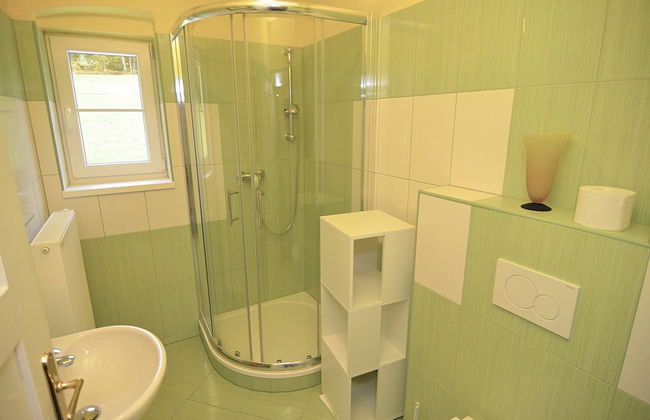 Spacious Villa near Forest in Buchet - Photo 23