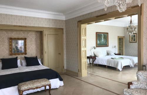 Espectacular Casa Chateau en el centro de Olot - Foto 11