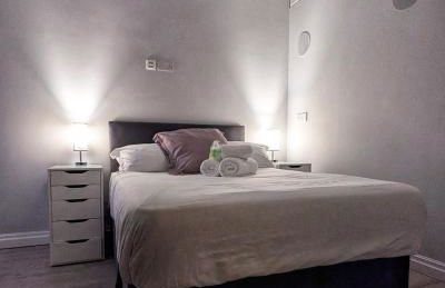 Beautiful 5 Bedroom Home Sleeps 12 people in Manchester - Foto 33