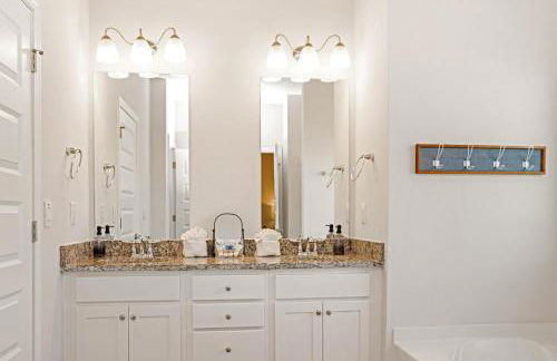 The Blue Bird by Pristine Properties Vacation Rentals - Foto 70