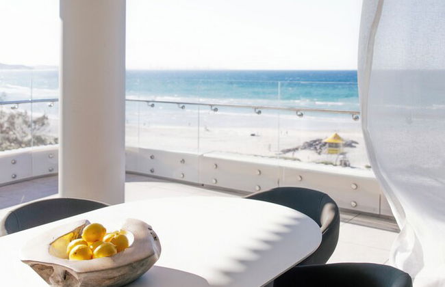 Kirra Point Holiday Apartments - Photo 10