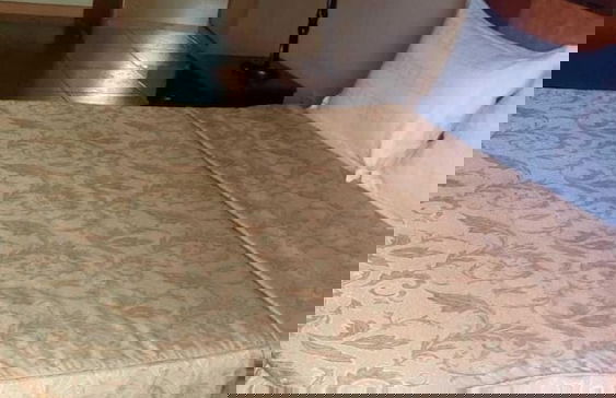 Pinnacle Court Apartments - Photo 7