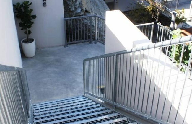 Remarkable Lake View Townhouse Queenstown Hill - Foto 31